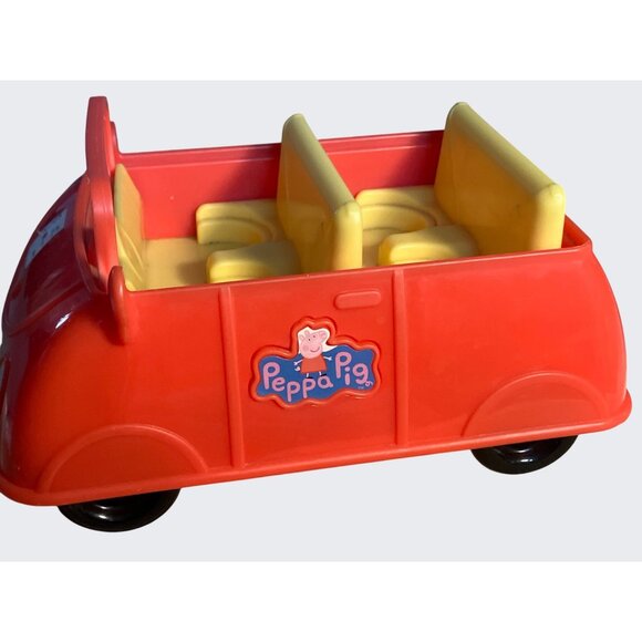 Peppa Pig Red Talking Car By Mattel with 3 Figures - Picture 2 of 15